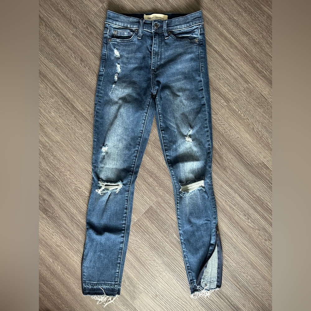 GAP 1969 True Skinny Super High Rise 24